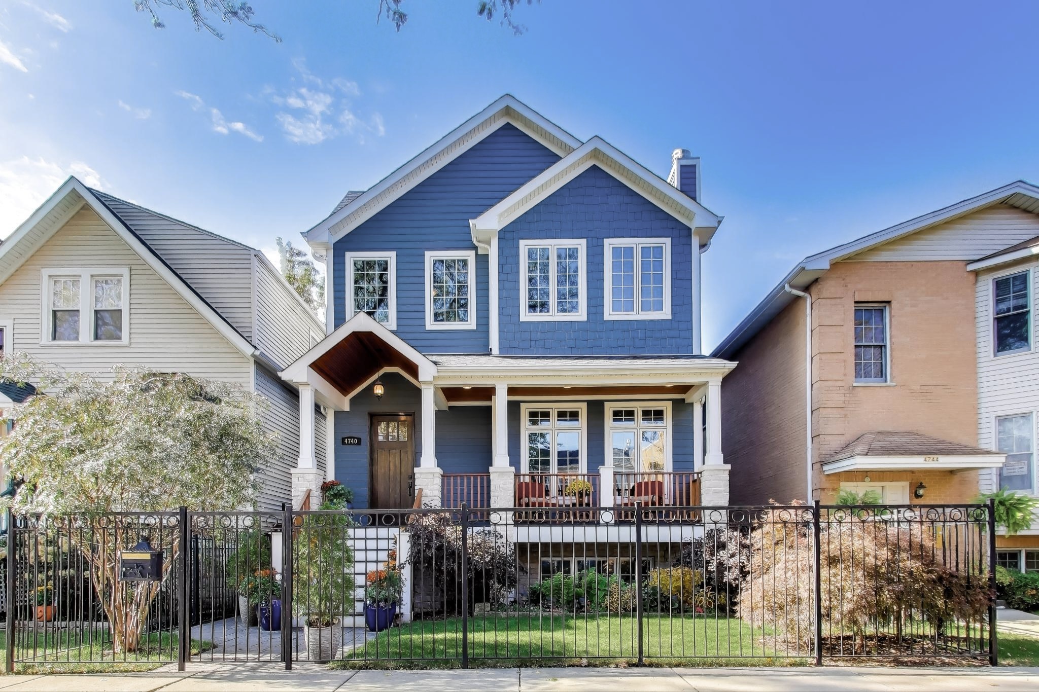 4740 North Hermitage Avenue Chicago IL 60640